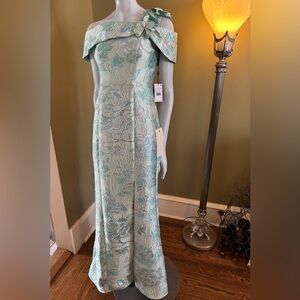 Adrianna Papell Green and Silver Floral Dress